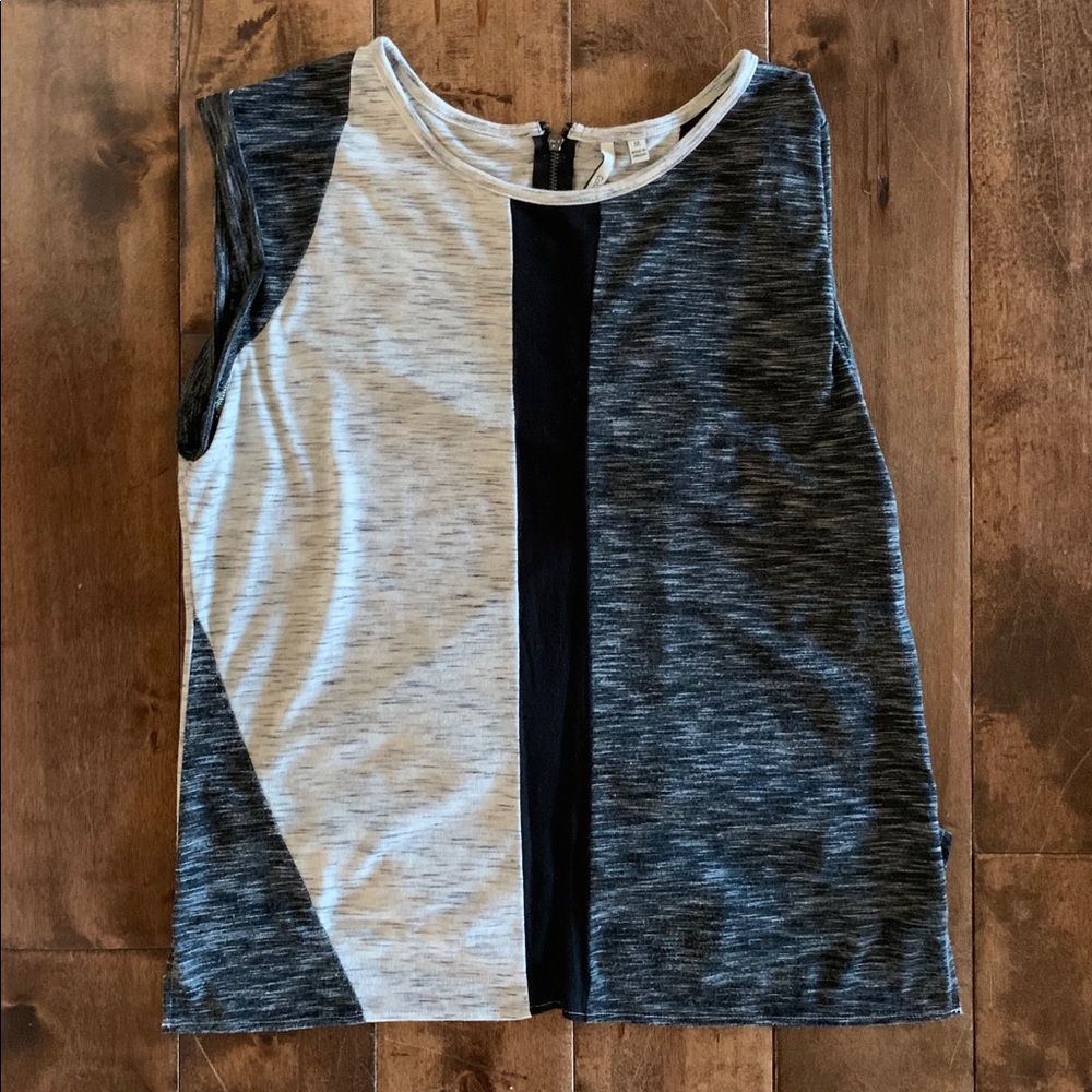 Calvin Klein Jeans Sleeveless Blouse M